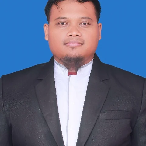 Foto Ustadz Anfus S., pengajar Arabi
