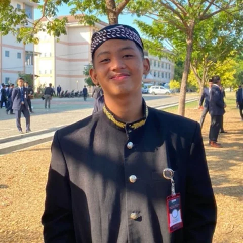 Foto Ustadz Mausall A., pengajar Arabi