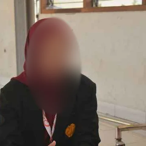 Foto Ustadzah Nazwa A., pengajar Arabi