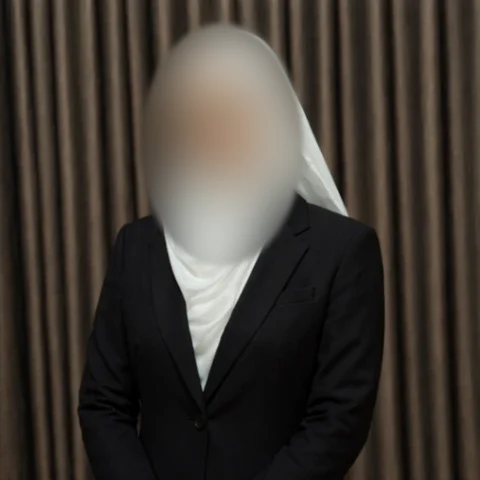 Foto Ustadzah Nissa R., pengajar Arabi