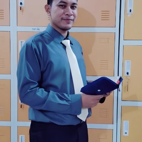Foto Ustadz Rendy F., pengajar Arabi